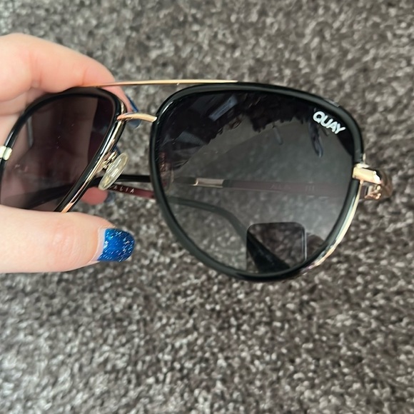 Quay Australia Black and Silver Aviator Sunglasses - Picture 3 of 8